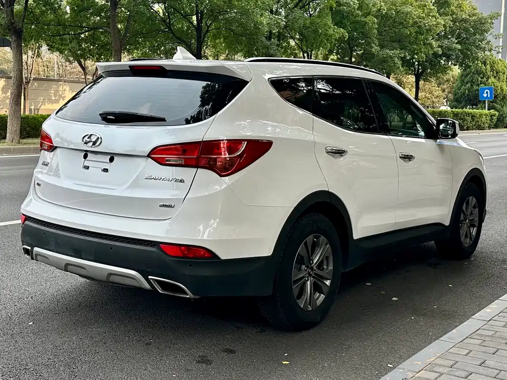 Hyundai Santa Fe — миниатюра 14