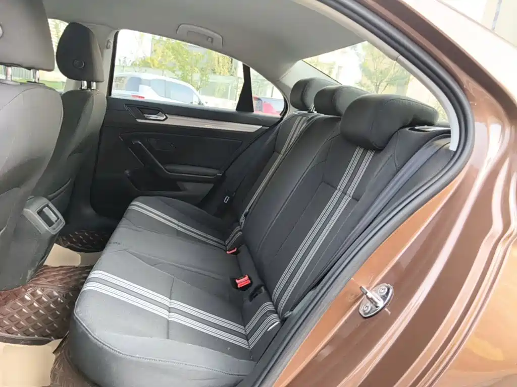 Volkswagen Lamando — миниатюра 17