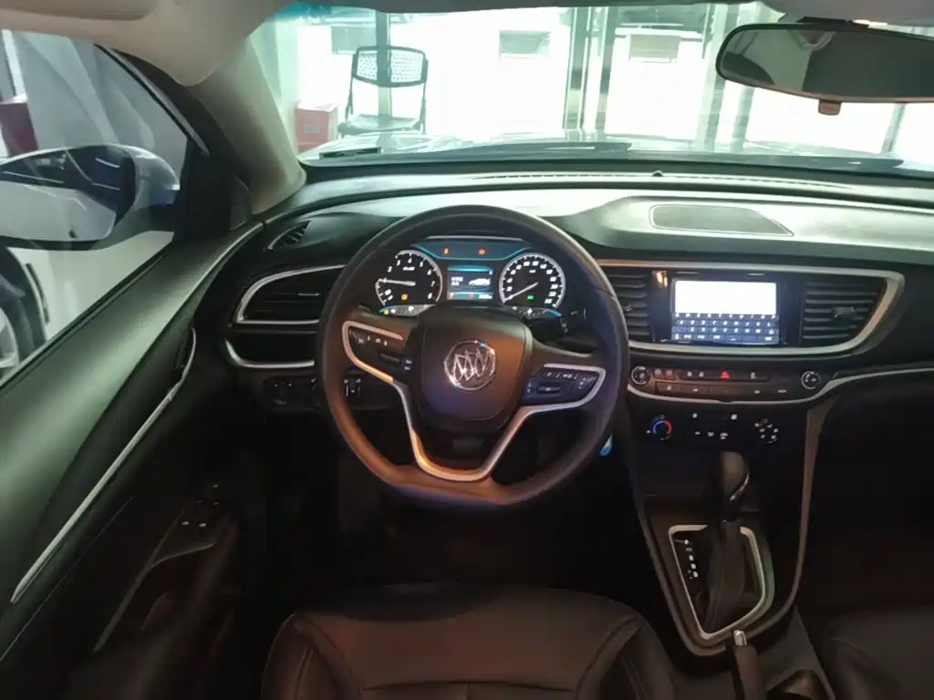 Buick Excelle — миниатюра 11