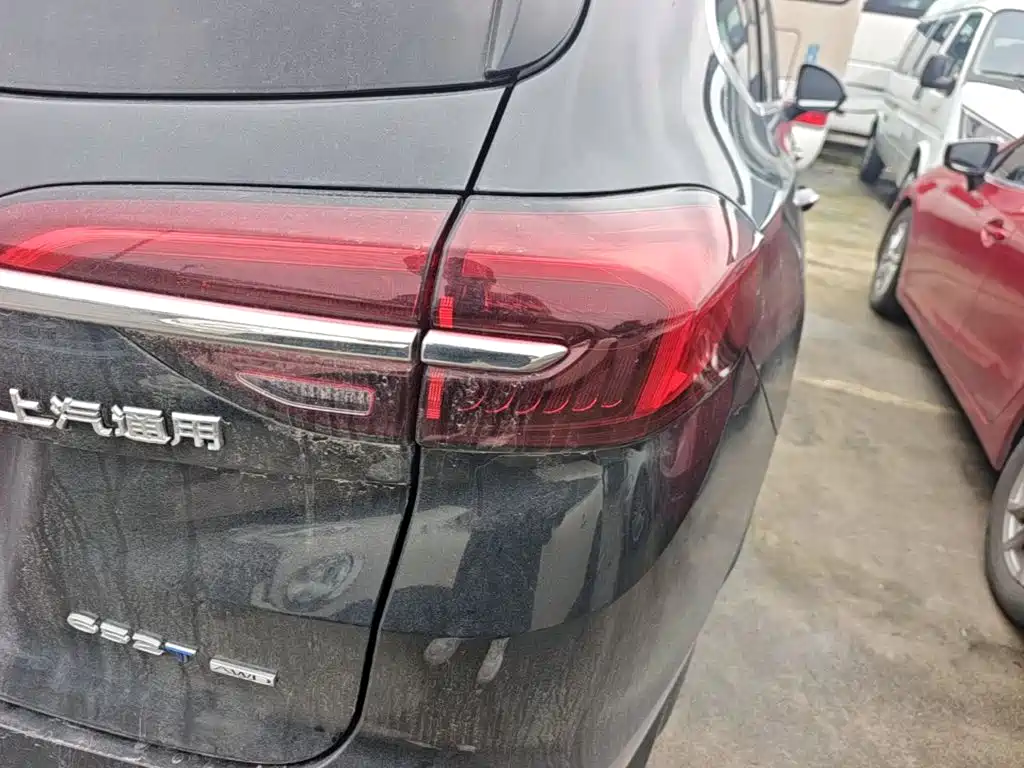 Buick Envision Plus — миниатюра 8