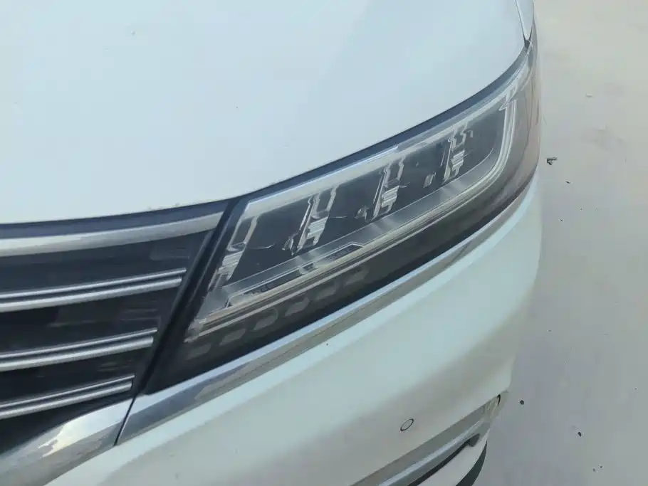 Roewe RX5 — миниатюра 5