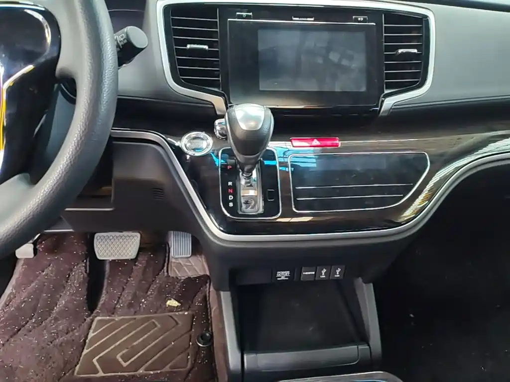 Honda Odyssey — миниатюра 14