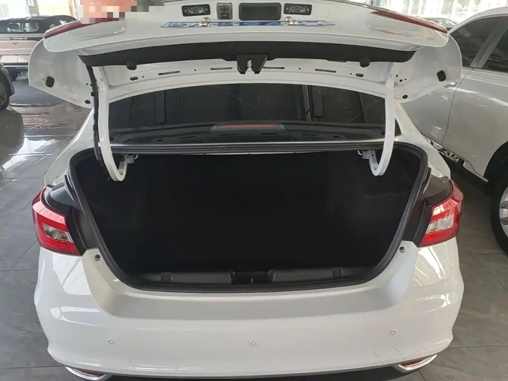 Chery Arrizo 5 — миниатюра 19