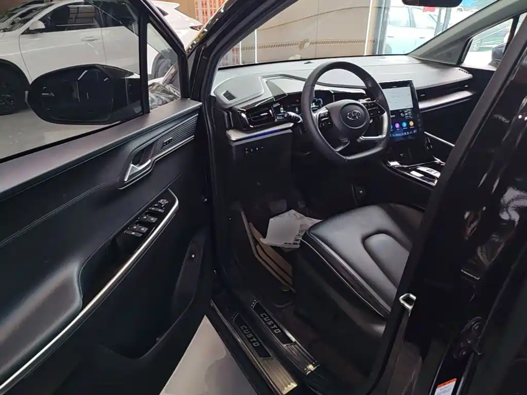 Hyundai Custo — миниатюра 16
