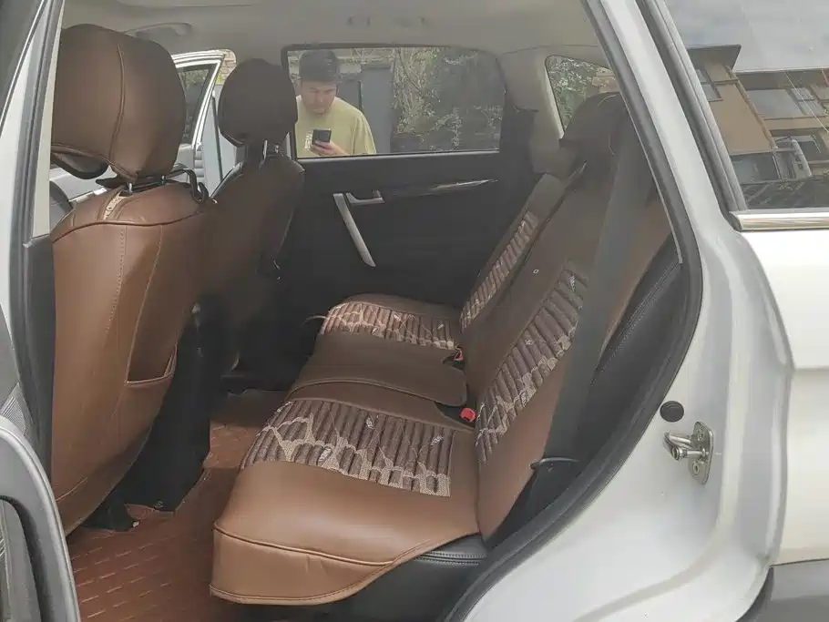 Chevrolet Captiva — миниатюра 11