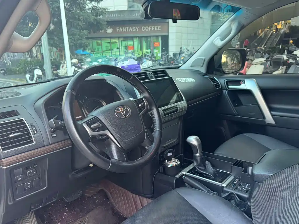 Toyota Prado — миниатюра 4