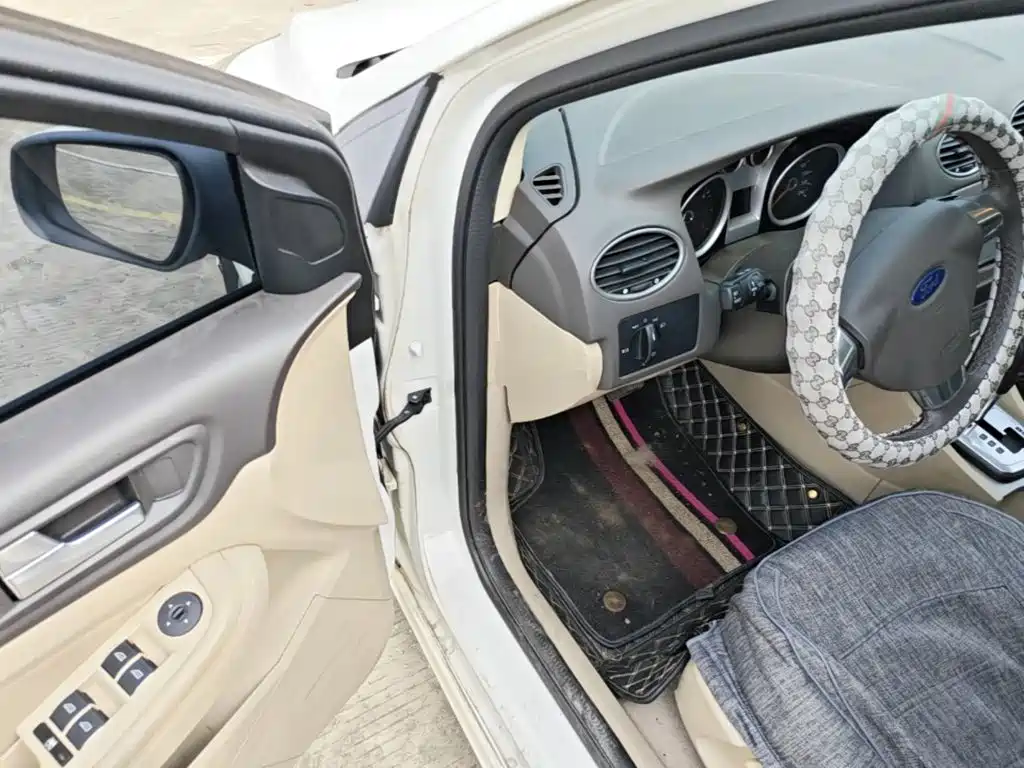 Ford Focus — миниатюра 16