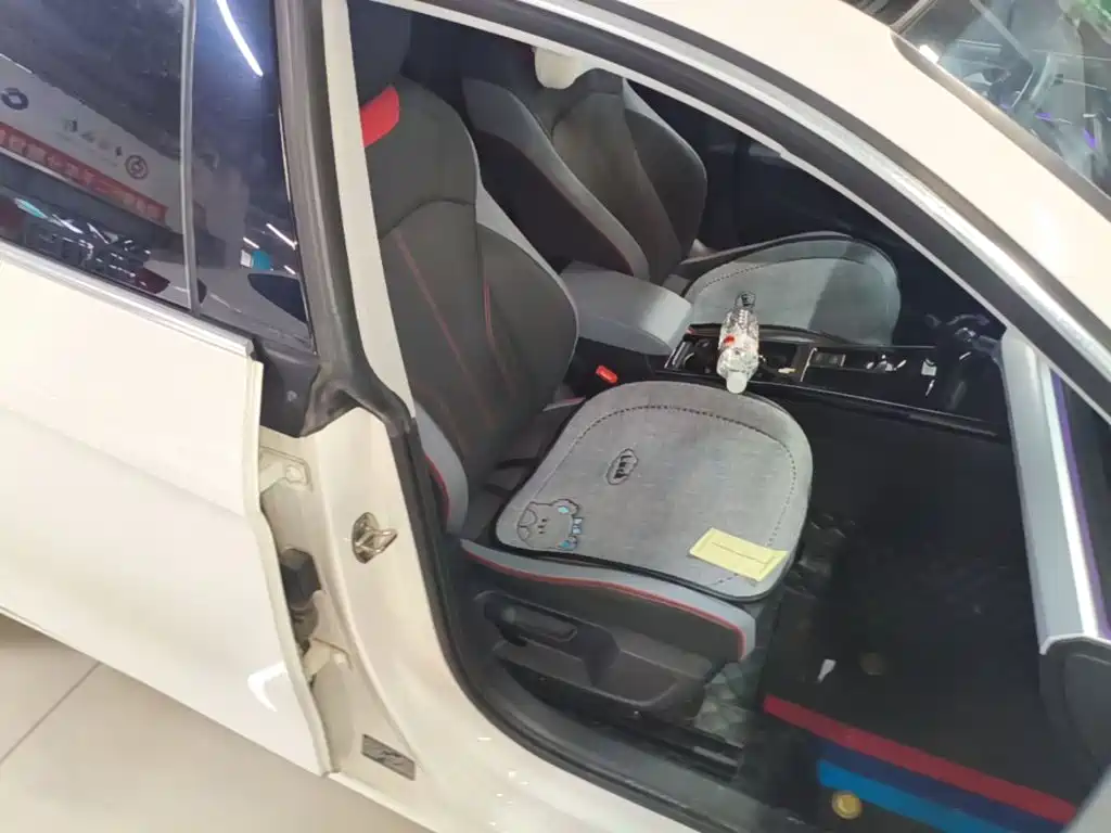 Volkswagen Lamando — миниатюра 25