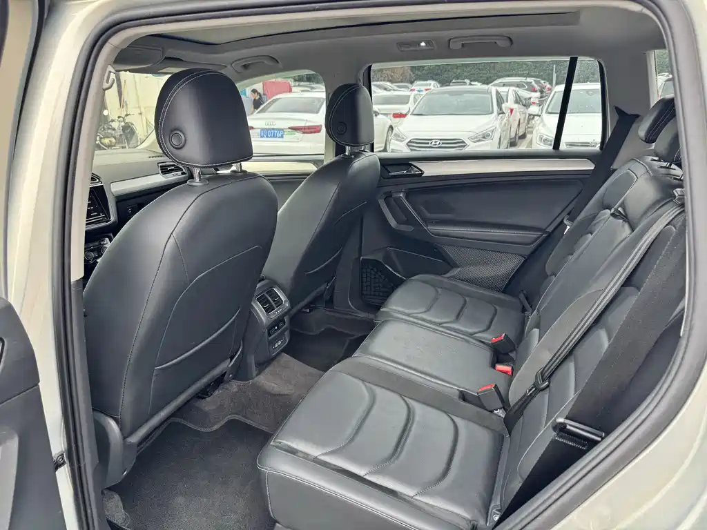 Volkswagen Tiguan L — миниатюра 4
