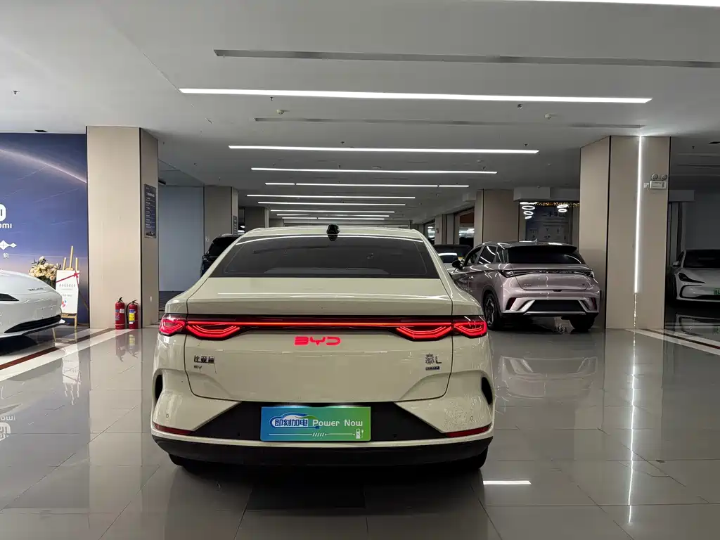 BYD Qin L — миниатюра 6