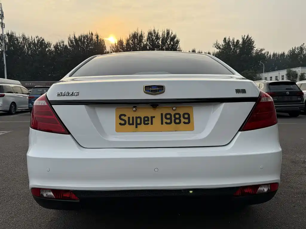 Geely Emgrand — миниатюра 5