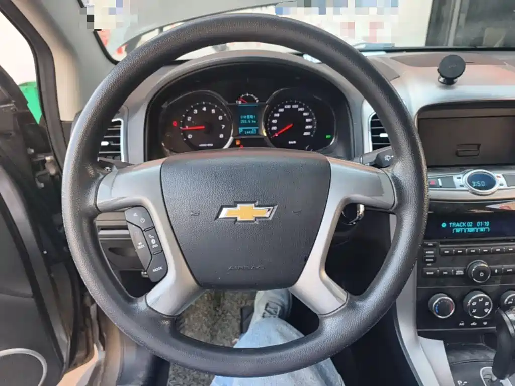 Chevrolet Captiva — миниатюра 11
