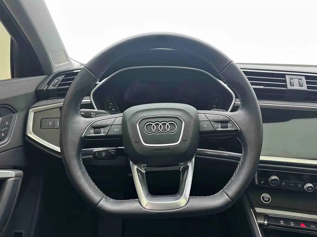 Audi Q3 — миниатюра 18