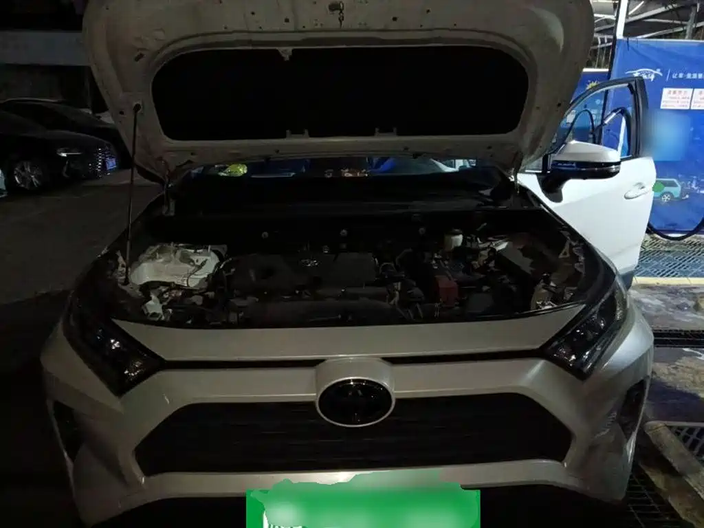 Toyota RAV4 — миниатюра 21