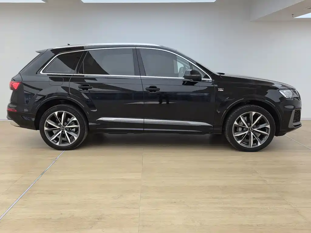 Audi Q7 — миниатюра 3