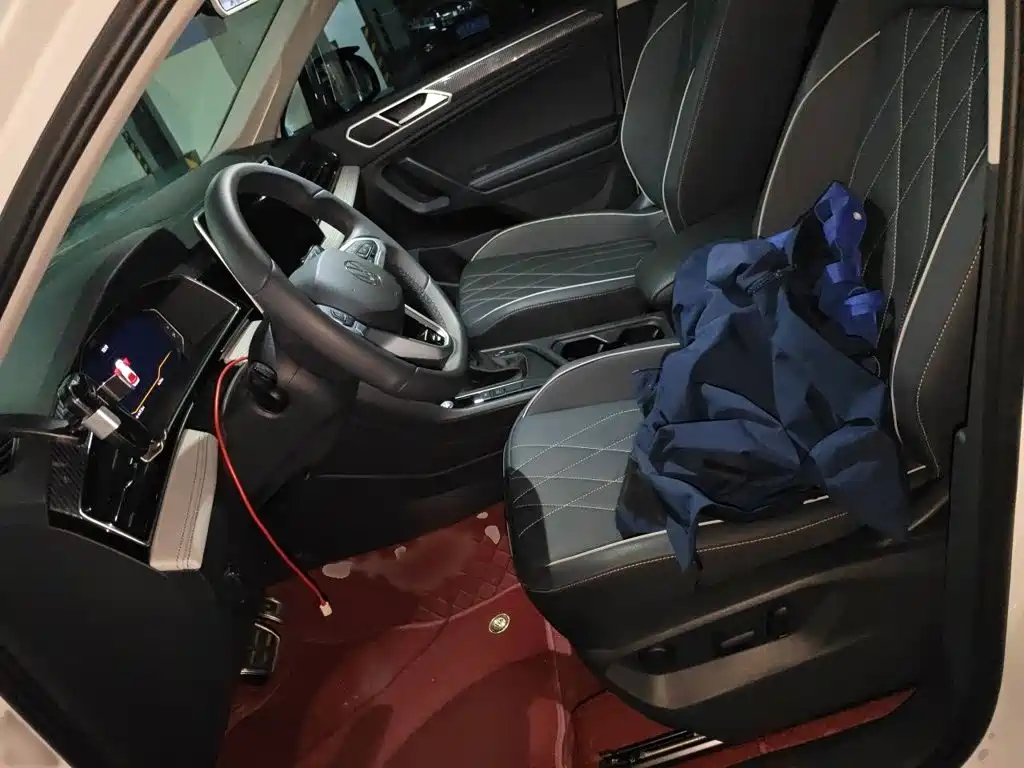 Volkswagen Tiguan L — миниатюра 8