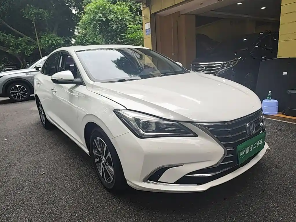Changan Eado — миниатюра 4