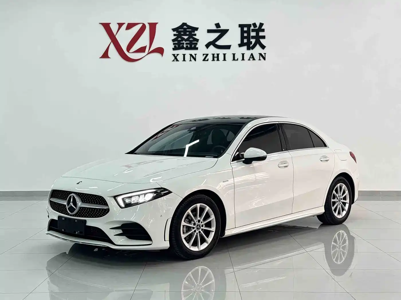 奔驰A级 2021款 A 200 L 运动轿车时尚型 2021