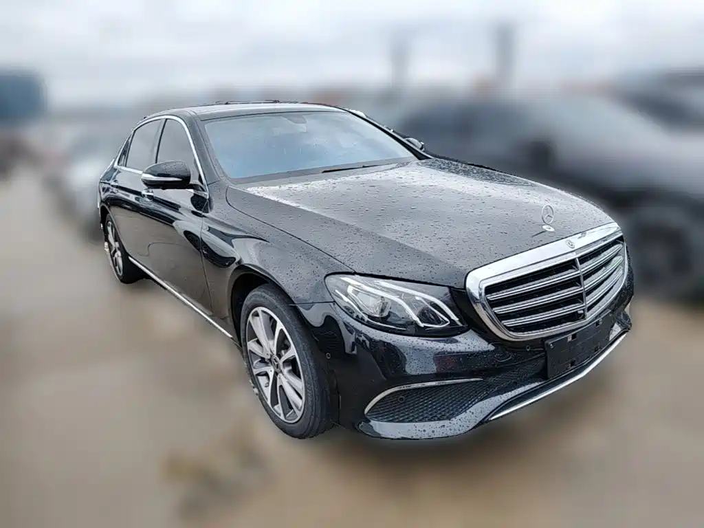 Mercedes-Benz E-Class — миниатюра 6