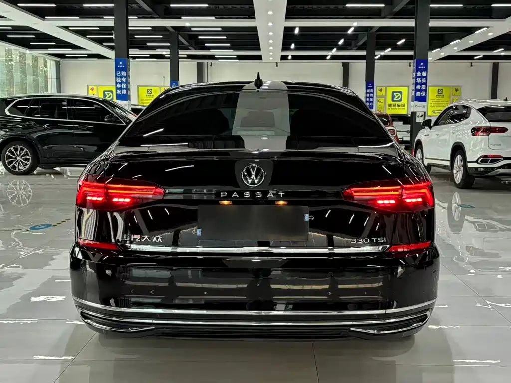 Volkswagen Passat — миниатюра 13
