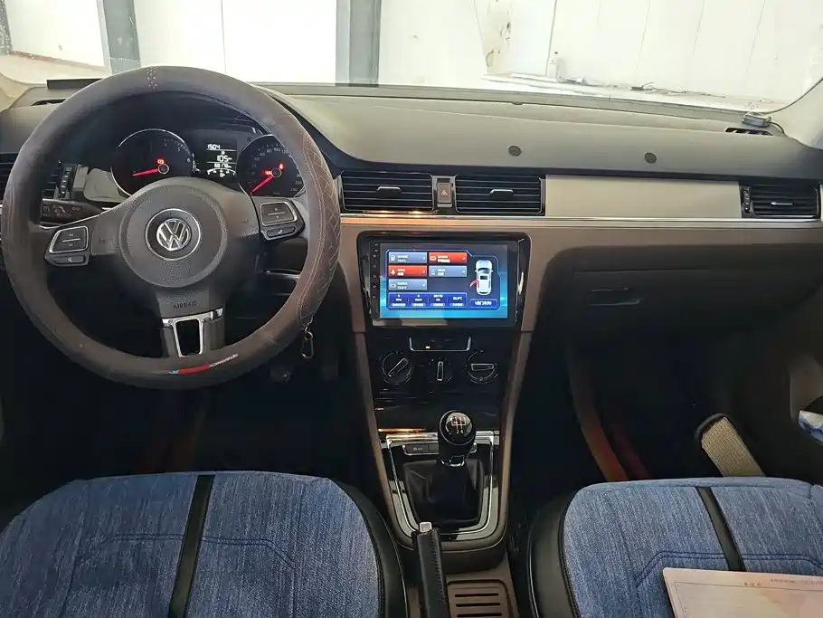 Volkswagen Bora — миниатюра 12