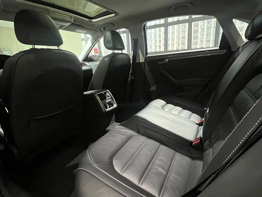 Volkswagen Passat — миниатюра 9