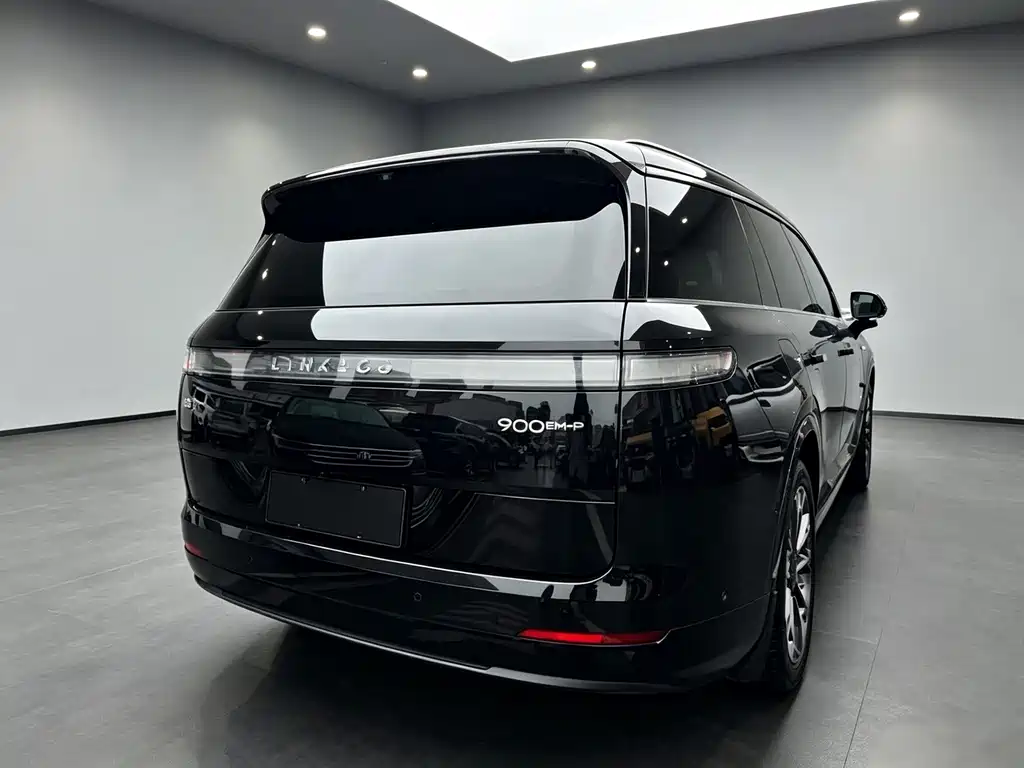 Lynk & Co 900 — миниатюра 9