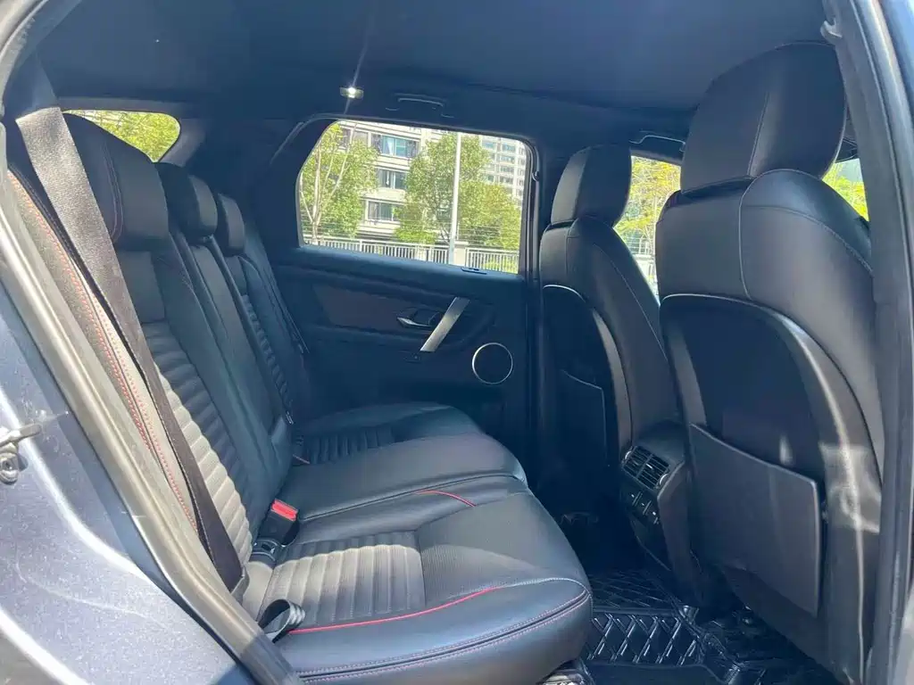 Land Rover Discovery Sport — миниатюра 4