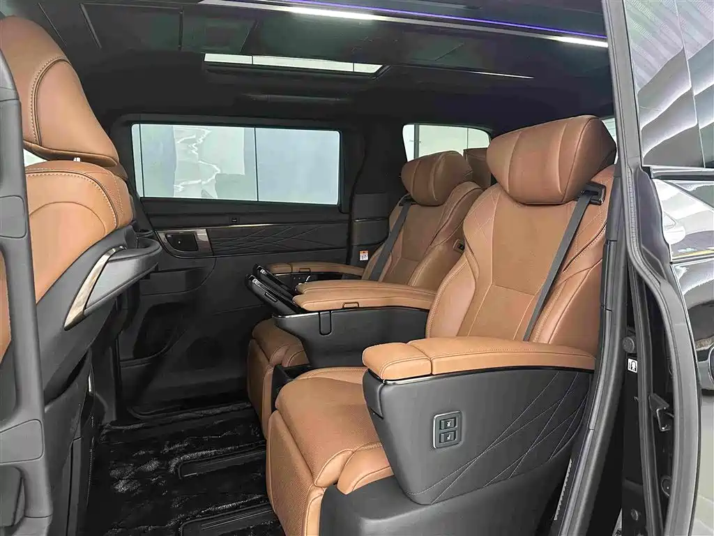 Toyota Alphard 2024 2.5L Premium