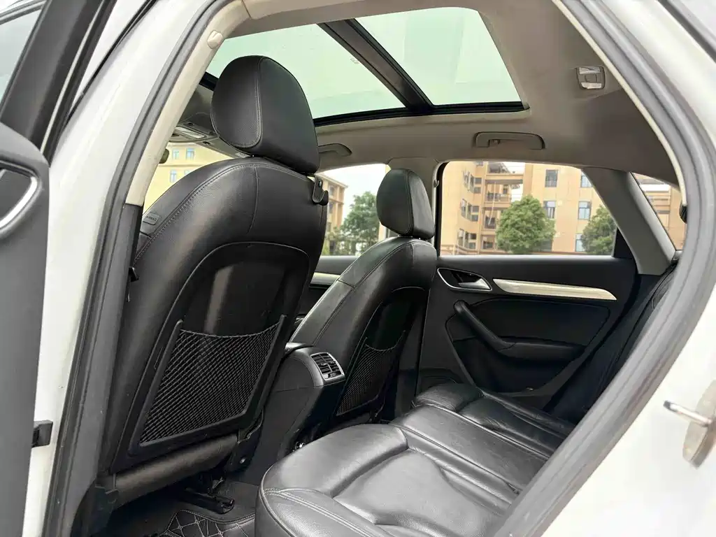 Audi Q3 — миниатюра 11