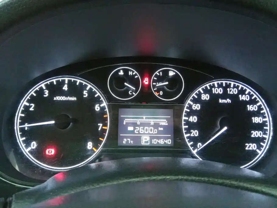 Nissan Tiida — миниатюра 14