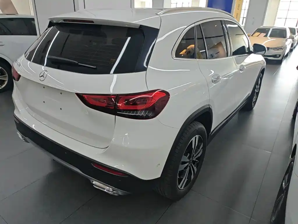 Mercedes-Benz GLA — миниатюра 7