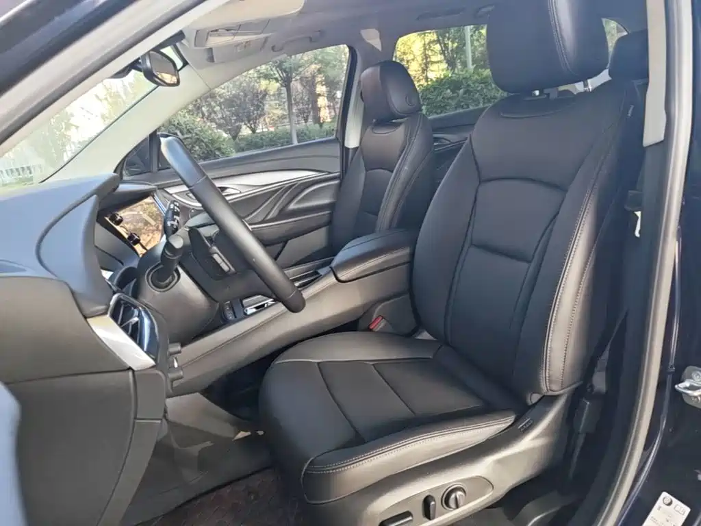 Buick Enclave — миниатюра 15