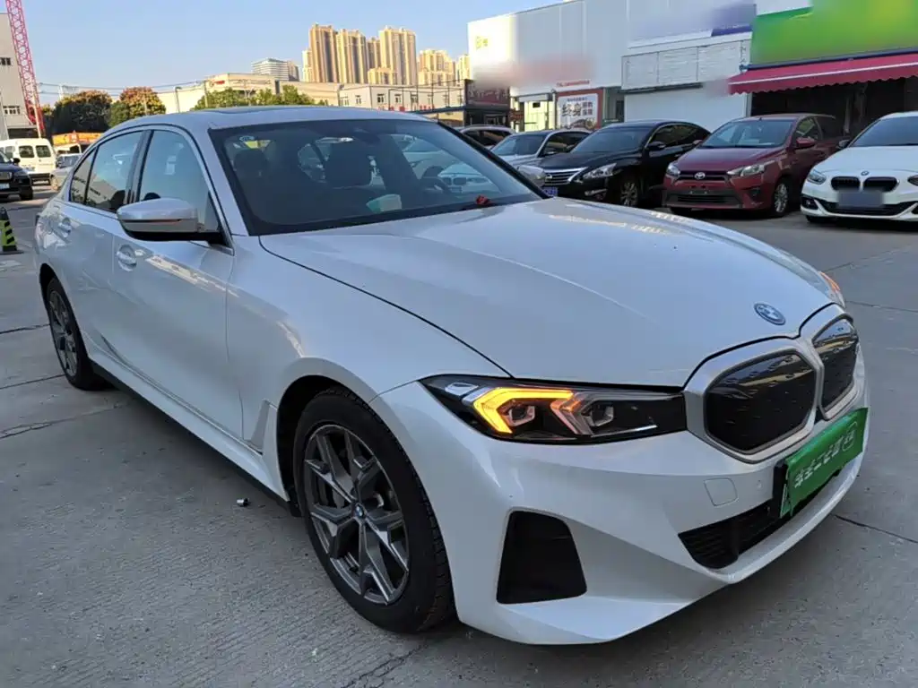BMW i3 — миниатюра 4