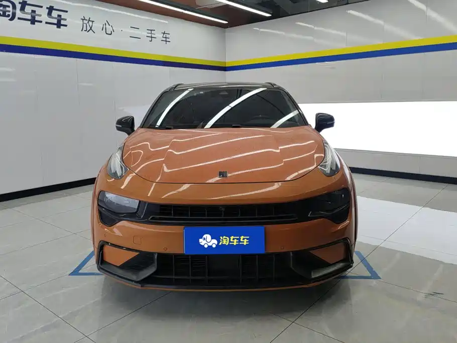 Lynk & Co 02 Hatchback 2021 2.0TD Halo