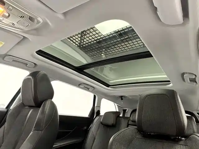 Peugeot 5008 — миниатюра 9