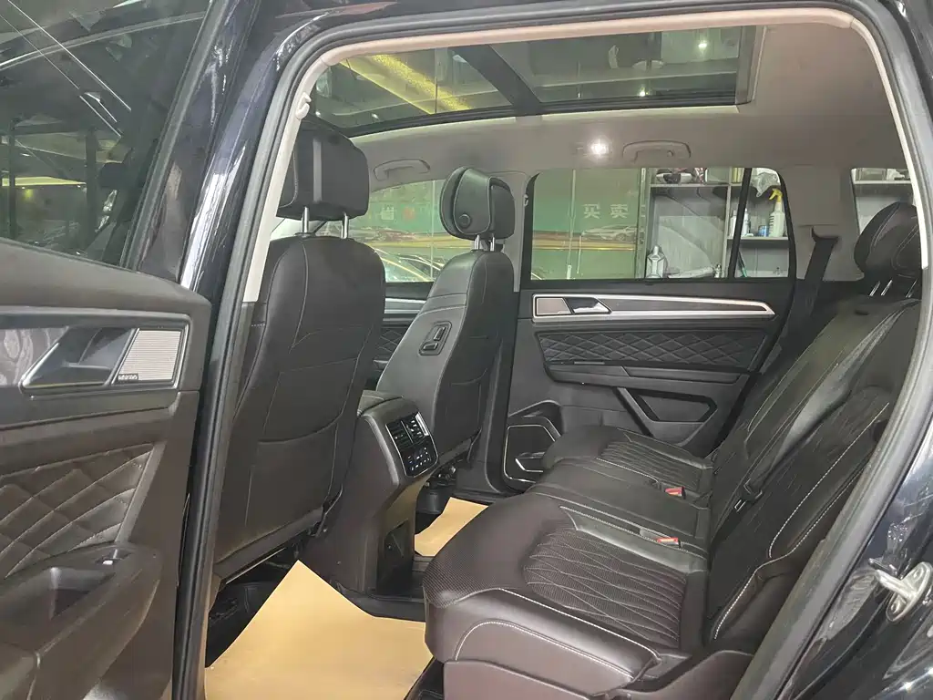 Volkswagen Teramont — миниатюра 12