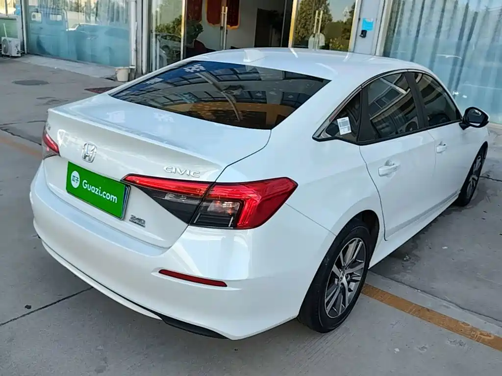 Honda Civic — миниатюра 7