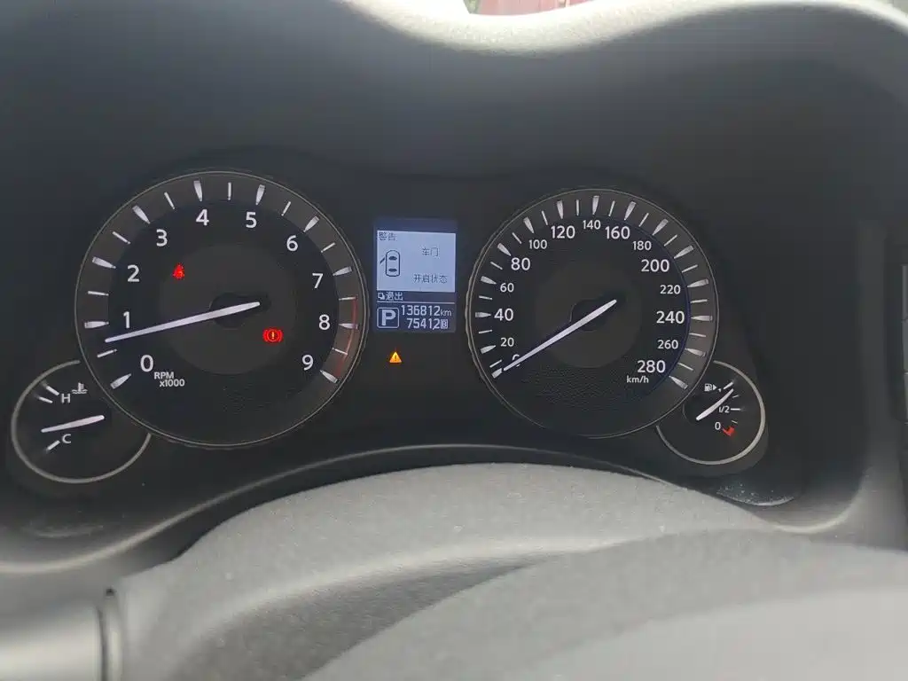 Infiniti Q70 — миниатюра 5