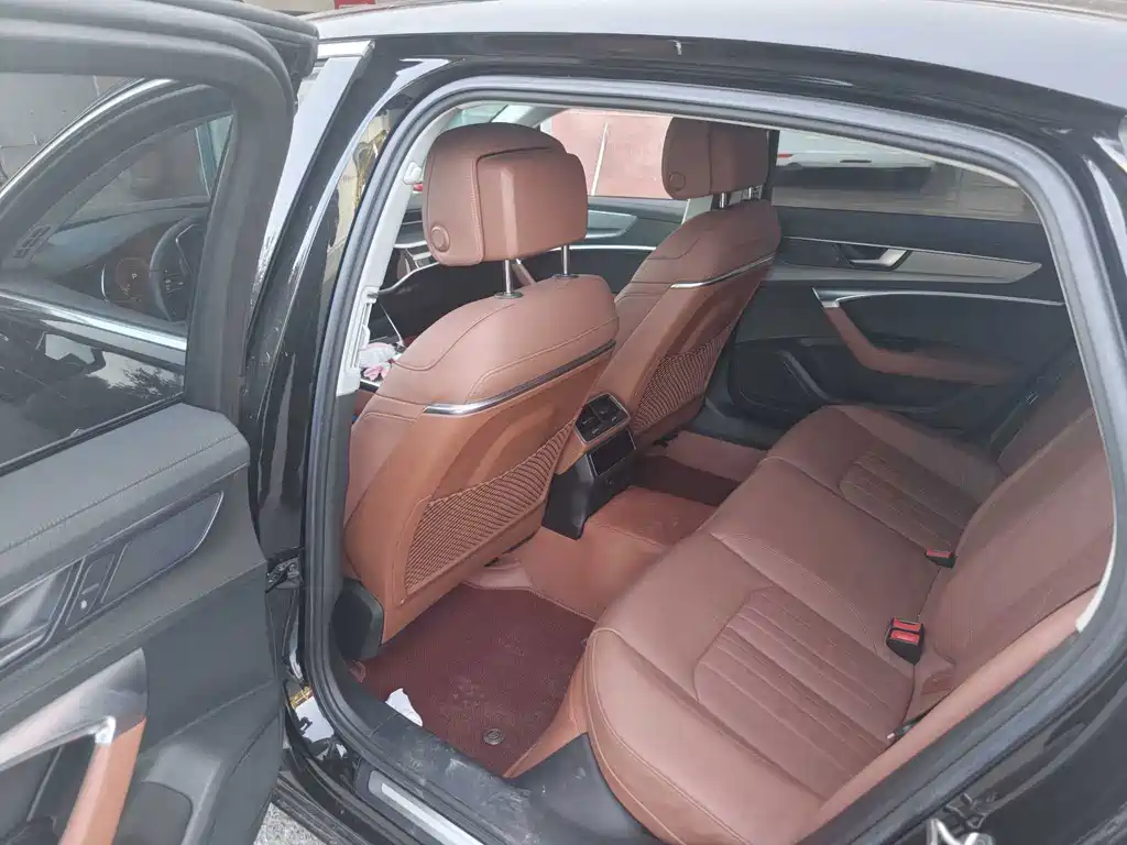 Audi A6L — миниатюра 5