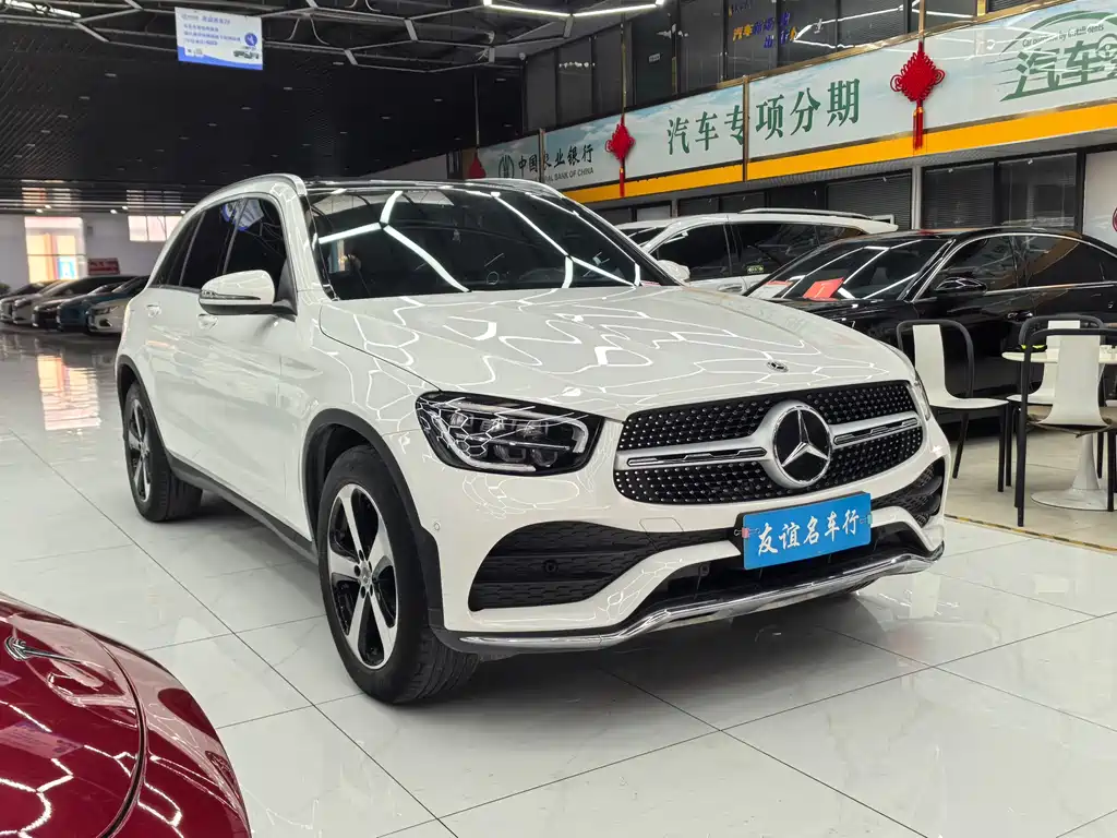 MERCEDES-BENZ GLC