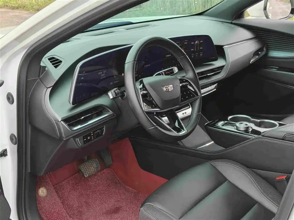 Cadillac GT4 2023 25T