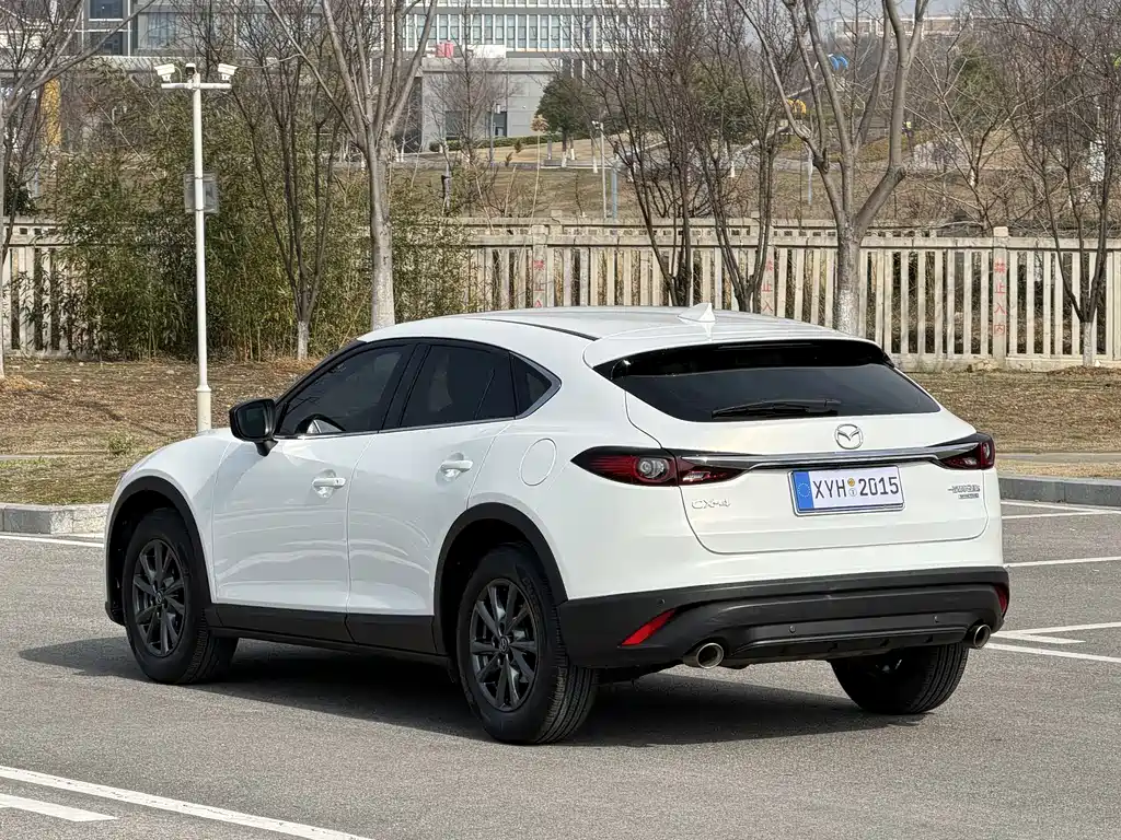 MAZDA CX 4