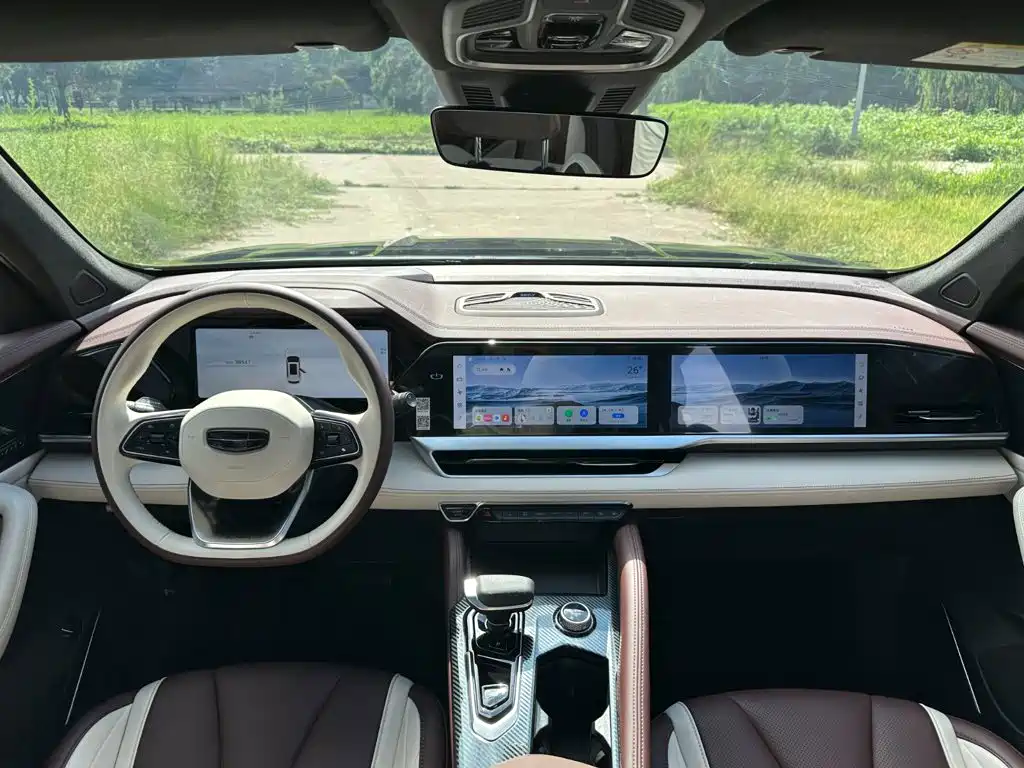 Geely Xingyue L — миниатюра 11