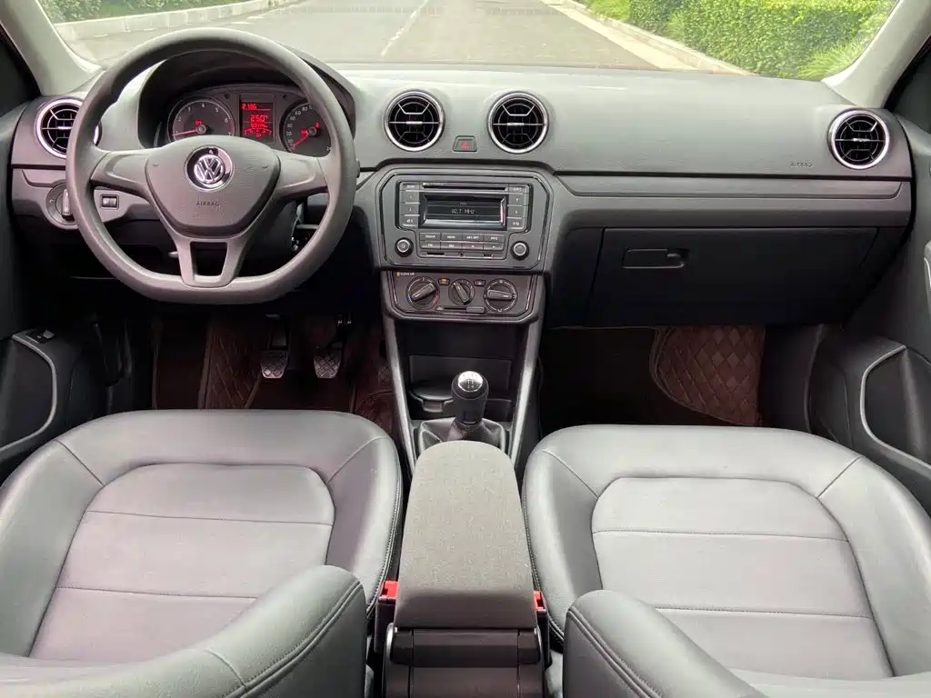 Volkswagen Jetta — миниатюра 10