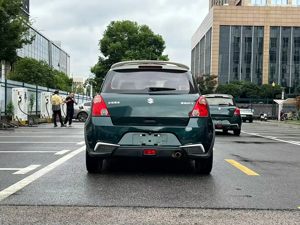 Suzuki Swift — миниатюра 5