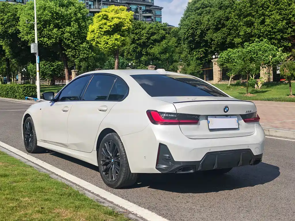 BMW 3 Series — миниатюра 8
