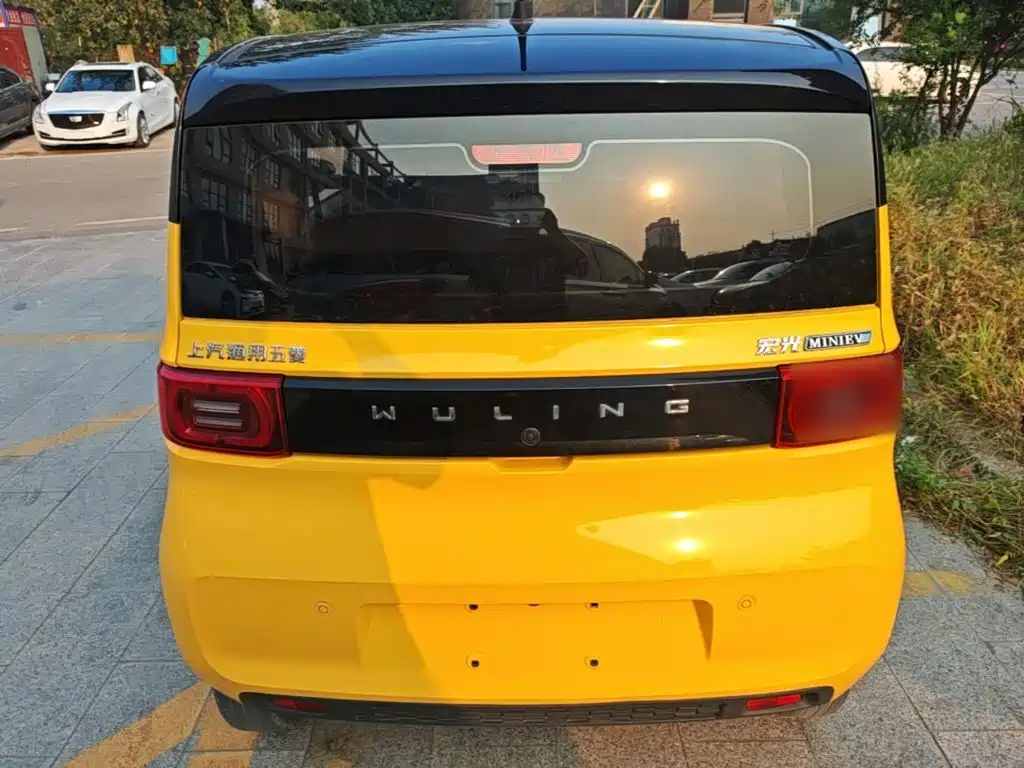 Wuling MINIEV — миниатюра 6