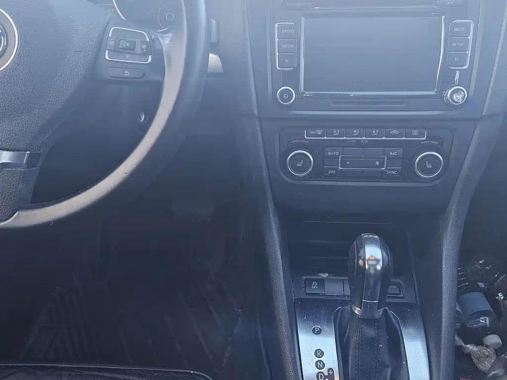 Volkswagen Golf — миниатюра 13