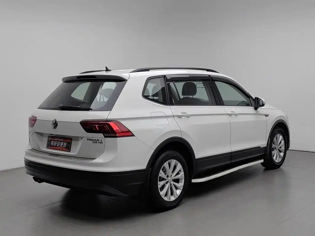 Volkswagen Tiguan L — миниатюра 2